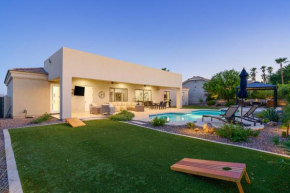 Luxury Desert Oasis with Private Pool Stunning Mountain Views.